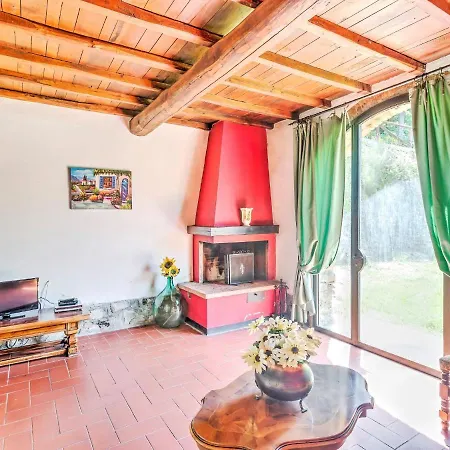Holiday home Belvilla By Oyo Appealing With Pool Dicomano